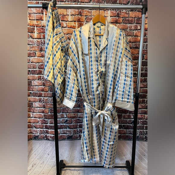 Vintage Midcentury Haband satin pajama set shirt shorts & matching robe 4 piece - Picture 2 of 13